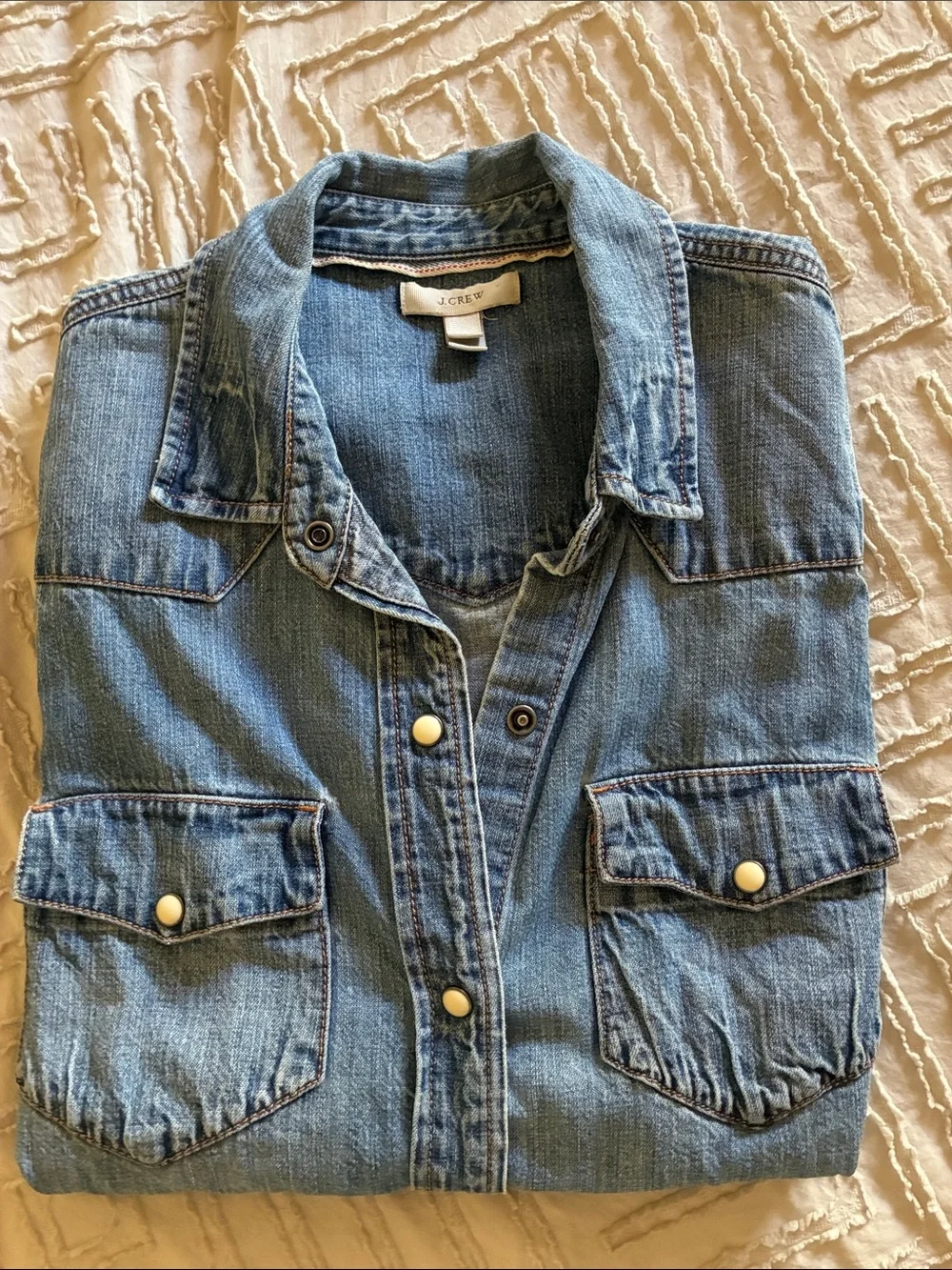 Casual Women's Denim Button-Front Shirt - Light Blue